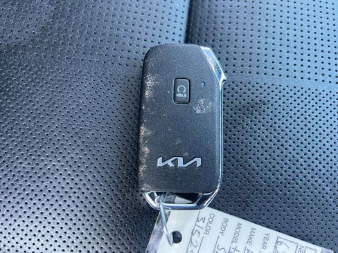 Certified 2022 Kia Telluride EX w/ EX Premium Package image 28