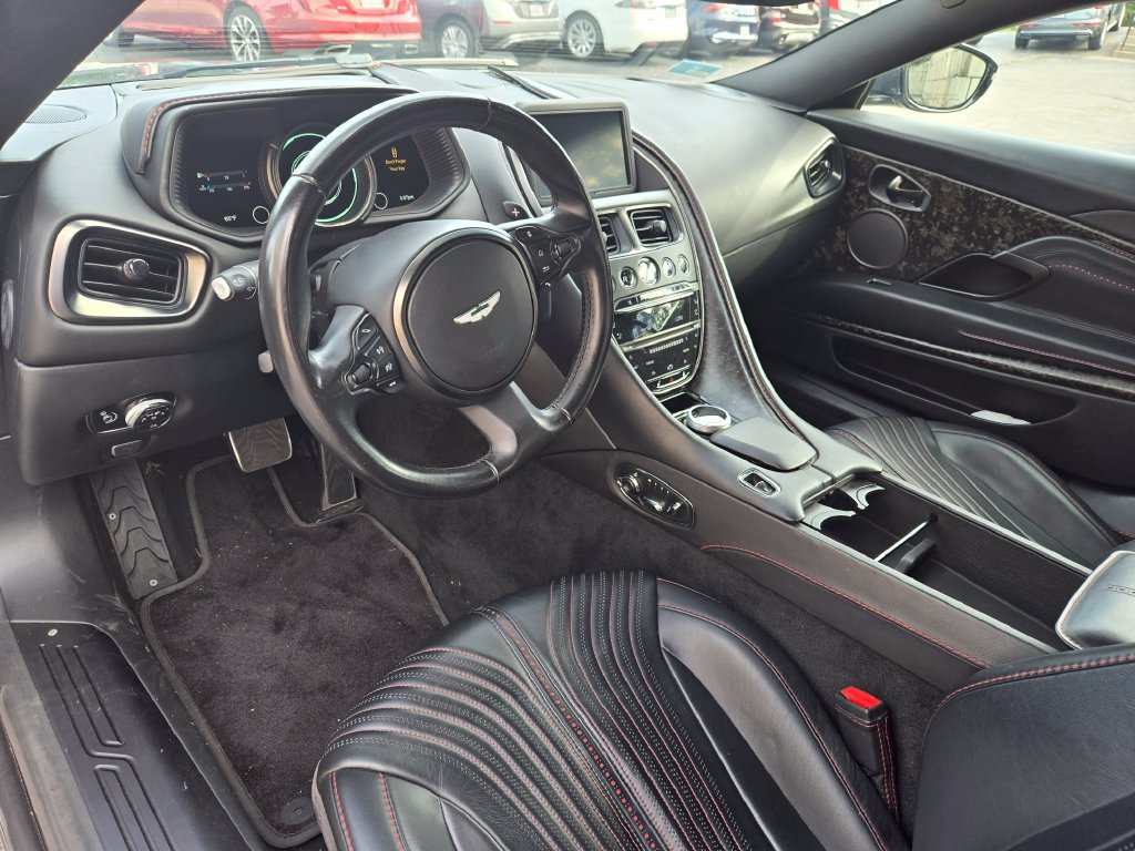 Used 2018 Aston Martin DB11 Coupe RWD image 10