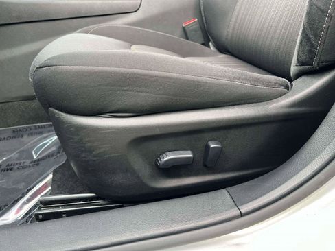 Used 2024 Nissan Altima 2.5 SV FWD image 22