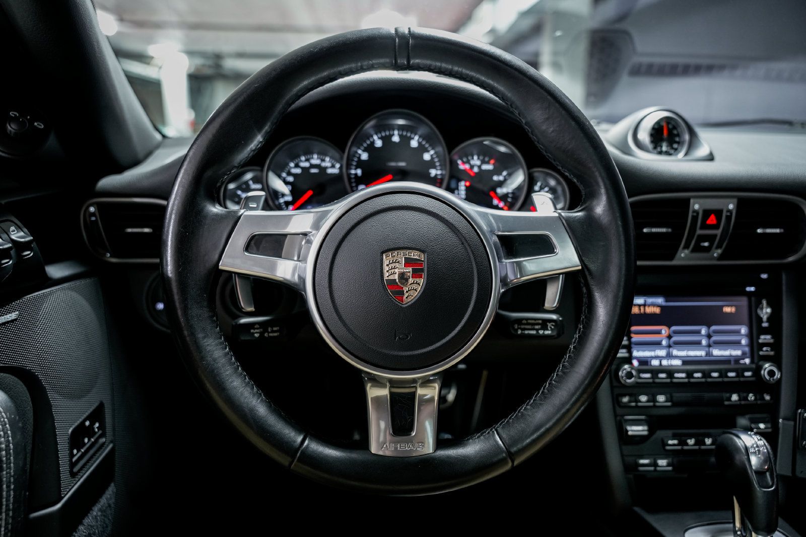Used 2011 Porsche 911 Carrera RWD image 10