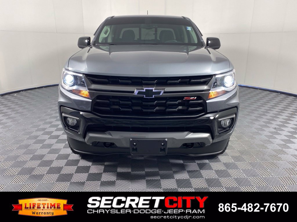 Used 2022 Chevrolet Colorado Z71 AWD/4WD image 2