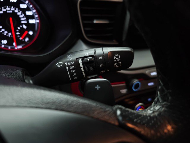 Used 2020 Hyundai Veloster Turbo FWD image 22