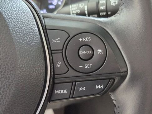 Used 2021 Toyota RAV4 XLE Premium FWD image 25