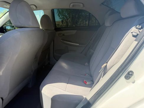 Used 2012 Toyota Corolla L FWD image 15