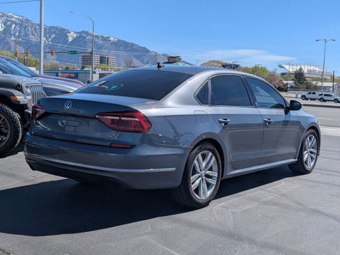 Used 2019 Volkswagen Passat 2.0T Wolfsburg image 4