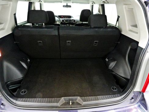 Used 2012 Scion xB FWD image 13