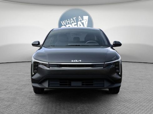 New 2026 Kia K4 FWD image 2