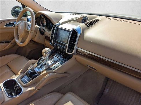 Used 2014 Porsche Cayenne AWD/4WD image 22