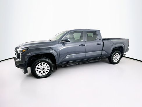 Used 2024 Toyota Tacoma SR5 RWD image 4