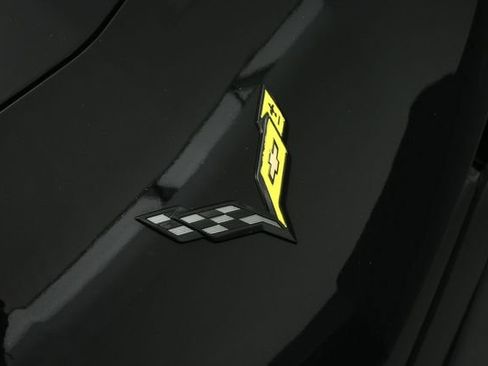 Used 2015 Chevrolet Corvette Z06 w/ 3LZ Preferred Equipment Group RWD image 55