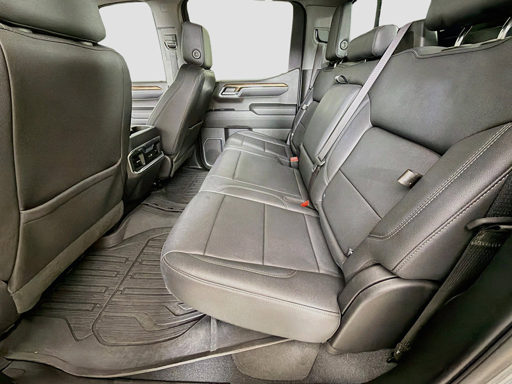 Used 2023 GMC Sierra 1500 Elevation w/ Elevation Premium Package AWD/4WD image 24