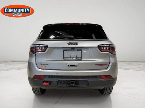 Used 2022 Jeep Compass Trailhawk w/ Sun and Sound Group AWD/4WD image 6