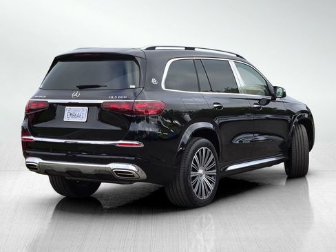 Used 2026 Mercedes-Benz Maybach GLS 600 4MATIC image 4
