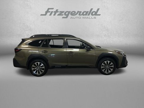 Used 2023 Subaru Outback Limited AWD/4WD image 6