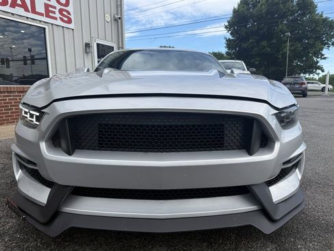 Used 2017 Ford Mustang GT Premium w/ Equipment Group 401A RWD image 4