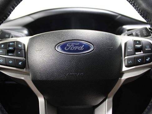 Used 2023 Ford Explorer Limited image 39