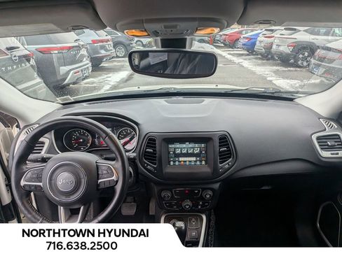 Used 2019 Jeep Compass Latitude image 7