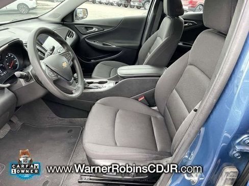 Used 2025 Chevrolet Malibu LT image 12