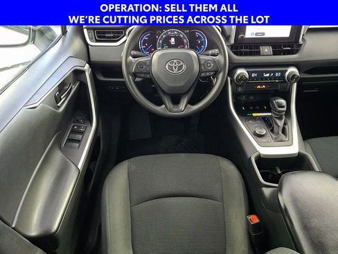 Used 2024 Toyota RAV4 LE AWD/4WD image 13
