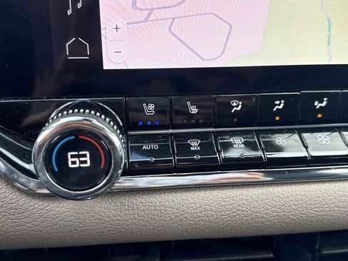 Used 2023 GMC Canyon Denali image 27