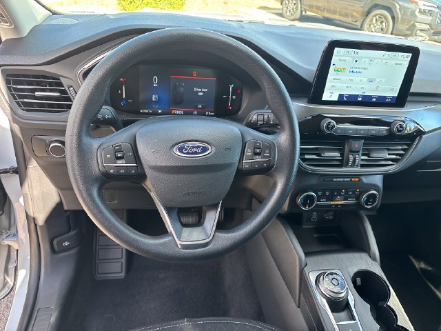Used 2025 Ford Escape Active AWD/4WD image 15