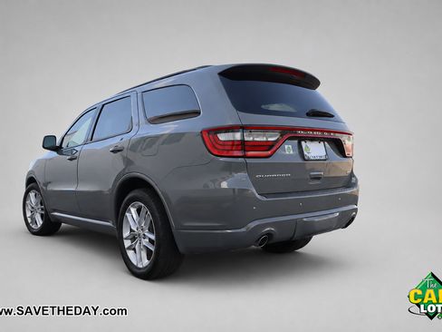 Used 2023 Dodge Durango GT RWD image 6