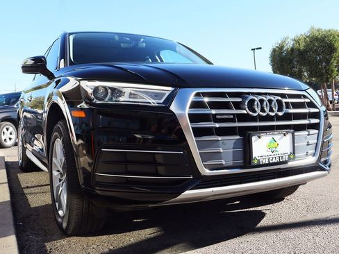 Used 2020 Audi Q5 2.0T Premium w/ Convenience Package image 18