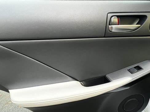 Certified 2024 Lexus IS 500 image 30