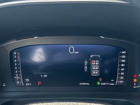 Used 2023 Honda Pilot Elite image 6