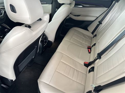 Used 2023 BMW X4 M40i w/ Premium Package image 29