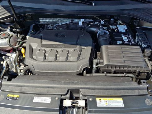 Used 2024 Volkswagen Tiguan SE R-Line AWD/4WD image 27