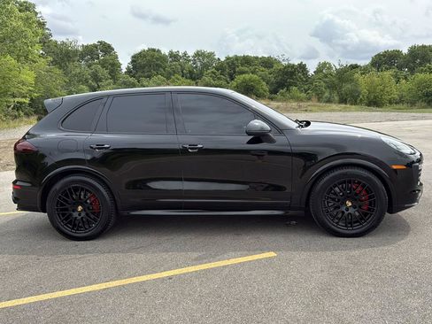 Used 2017 Porsche Cayenne GTS AWD/4WD image 4