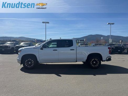 Used 2022 Chevrolet Silverado 1500 W/T w/ WT Value Package image 4