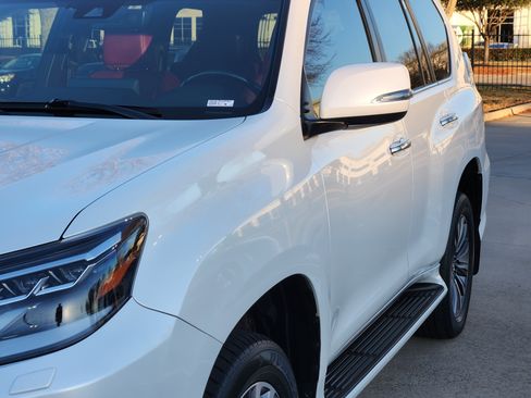 Used 2023 Lexus GX 460 Luxury image 9