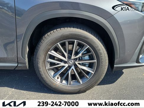 Used 2024 Lexus NX 250 FWD w/ Towing Package (2000 Lbs) image 7