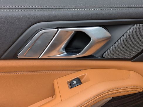 Used 2024 BMW X5 xDrive40i w/ Premium Package image 29