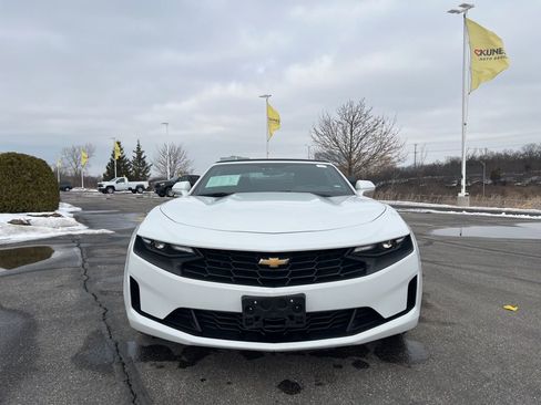 Used 2023 Chevrolet Camaro LT image 2