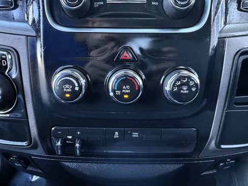 Used 2017 RAM 1500 Express w/ Express Value Package RWD image 19
