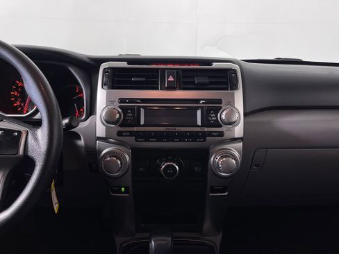 Used 2013 Toyota 4Runner SR5 w/ Convenience Pkg image 15