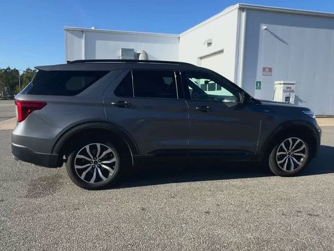 Used 2023 Ford Explorer ST-Line w/ Class IV Trailer Tow Package image 9