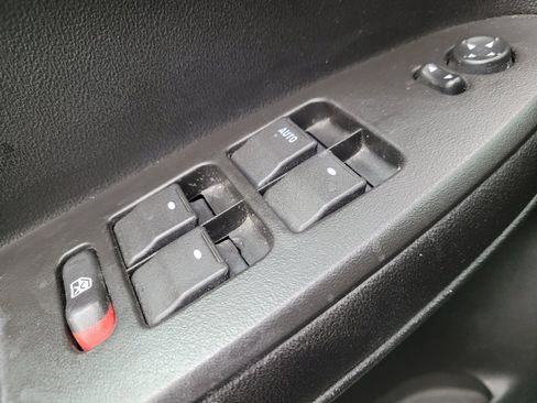 Used 2014 Chevrolet Impala LT w/ LT Sunroof Package FWD image 27