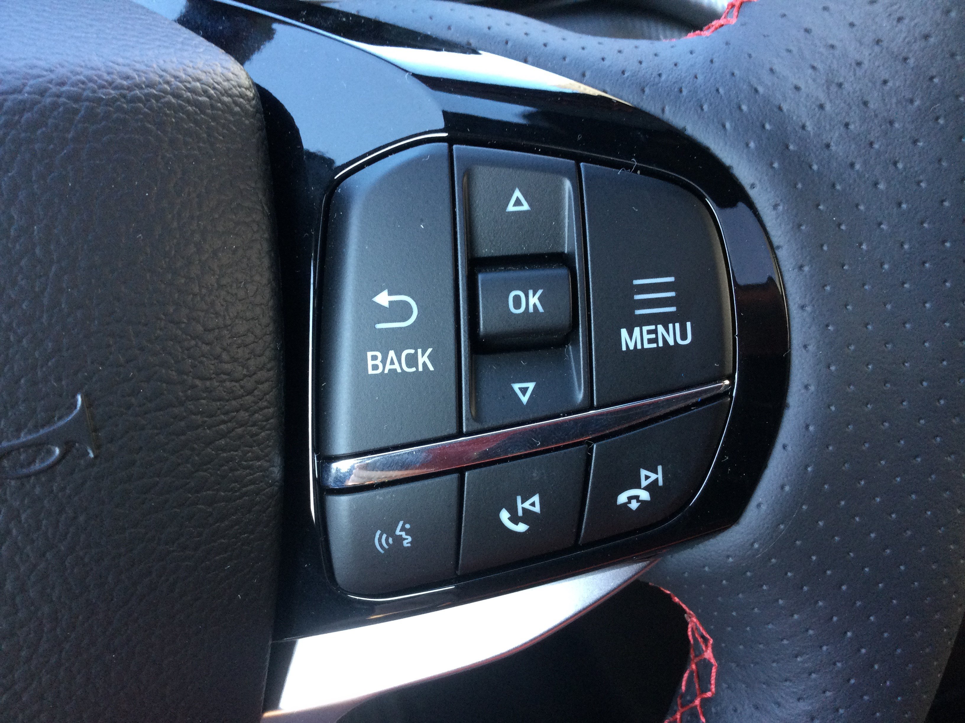 New 2027 Ford Explorer ST-Line w/ Premium Package AWD/4WD image 13