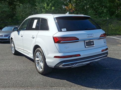 Certified 2023 Audi Q7 2.0T Premium w/ Towing Package image 4