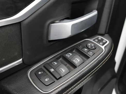 Used 2024 RAM 3500 Big Horn w/ Sport Appearance Package image 43