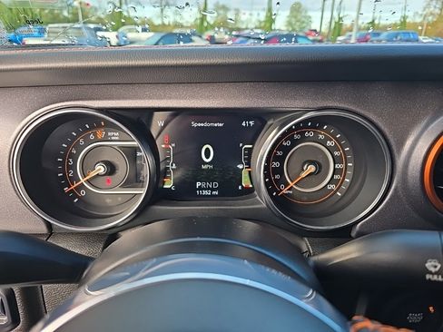 Used 2023 Jeep Gladiator Mojave w/ Trailer Tow Package image 11