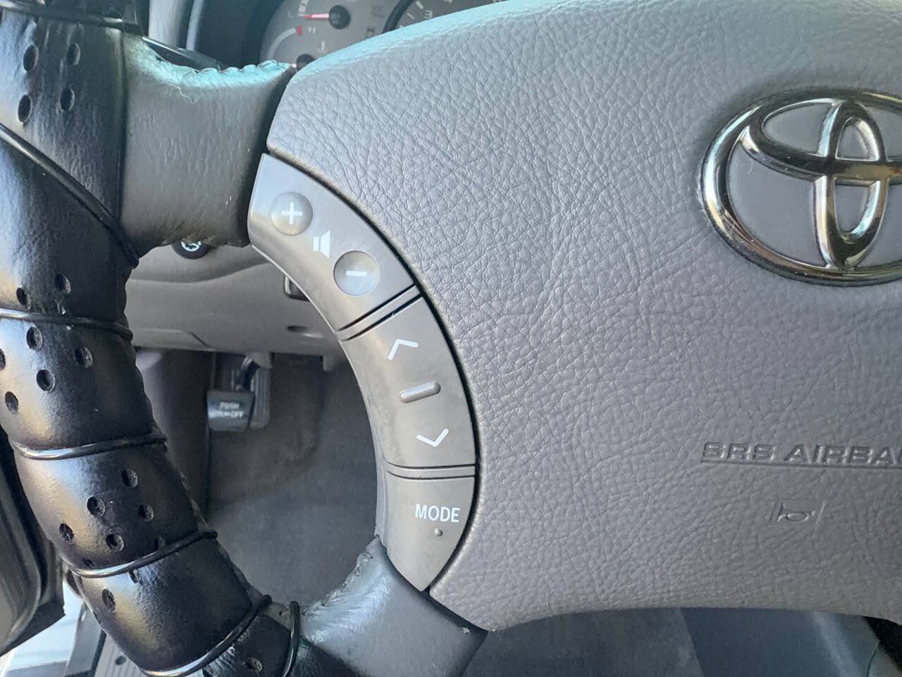 Used 2003 Toyota Sequoia Limited RWD image 26