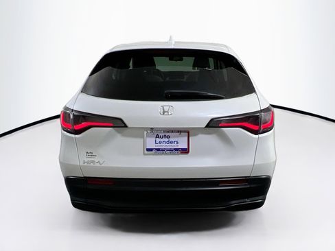 Used 2023 Honda HR-V LX image 6