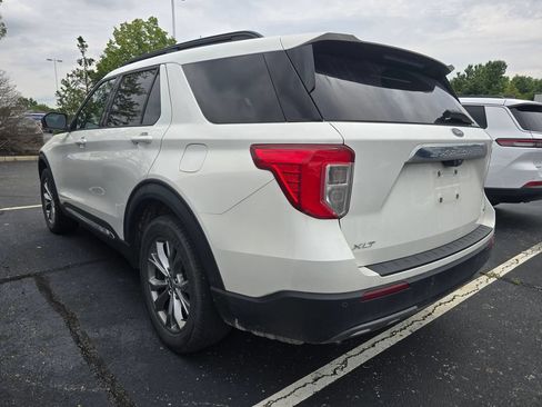 Used 2020 Ford Explorer XLT w/ Equipment Group 202A AWD/4WD image 5