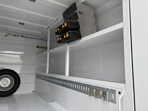 Used 2023 Mercedes-Benz Sprinter 3500 image 13