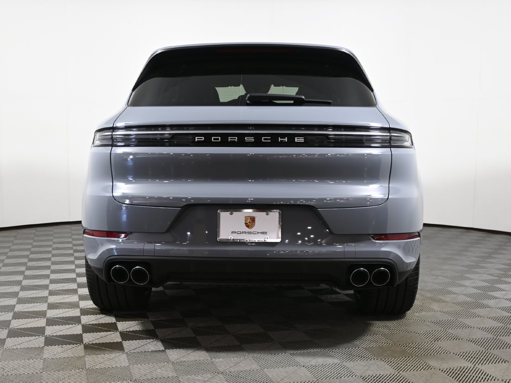 Used 2026 Porsche Cayenne E-Hybrid AWD/4WD image 6
